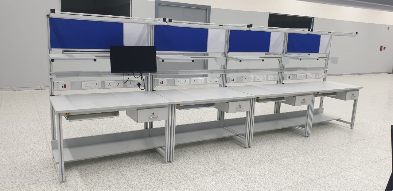 Antistatic Lab Tables For Electronic Manufacturing And Testing Facilities